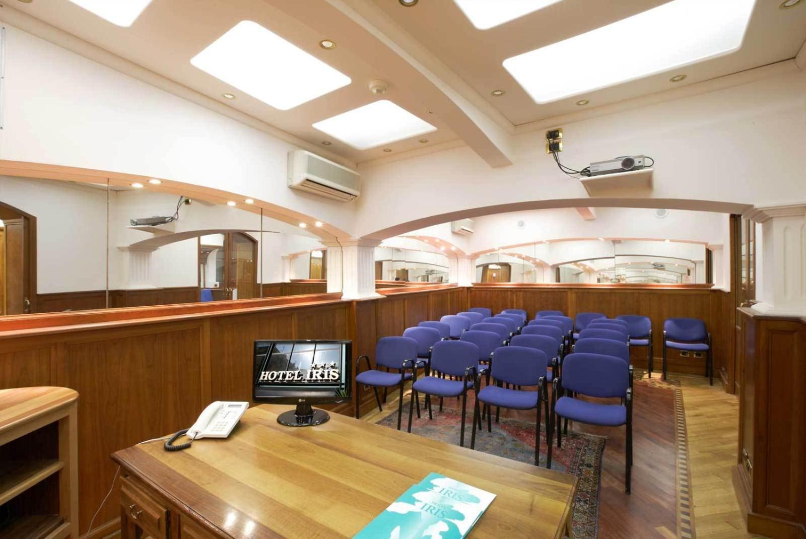 Hotel Iris Genoa Ngoại thất bức ảnh
