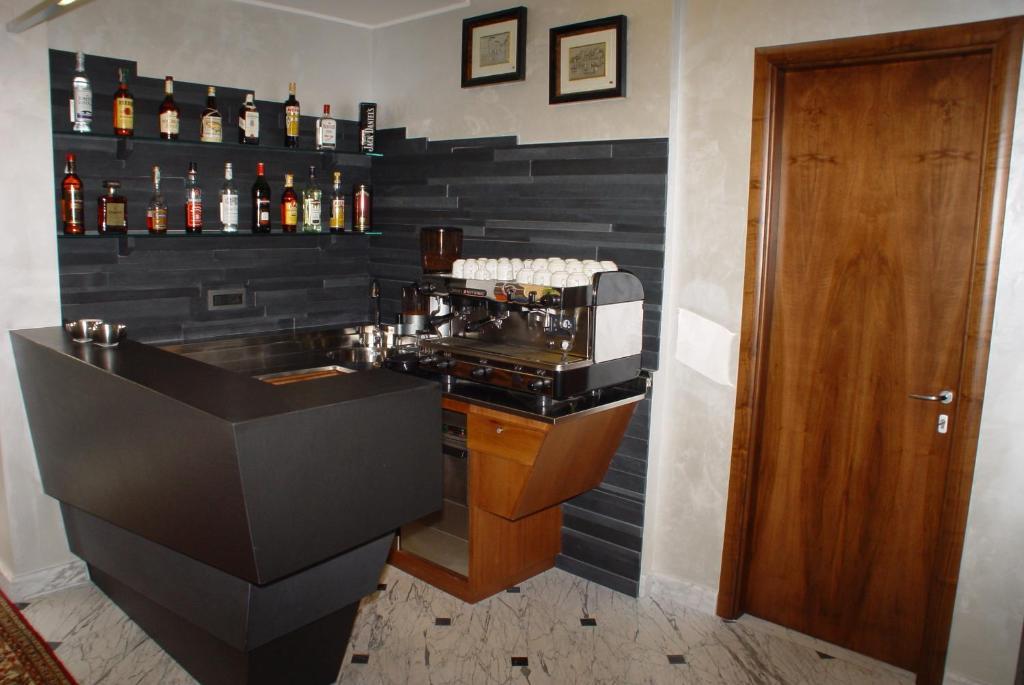 Hotel Iris Genoa Ngoại thất bức ảnh