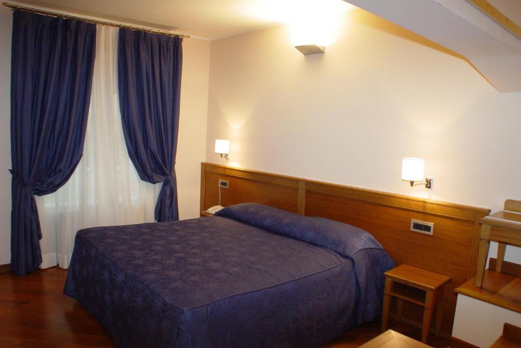 Hotel Iris Genoa Ngoại thất bức ảnh